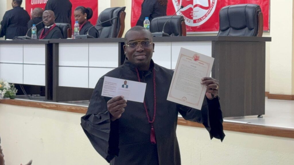 Empresário Tazz Costa recebe oficialmente cédula de Advogado. “Vou trabalhar pela justiça, para o povo e pelo povo”