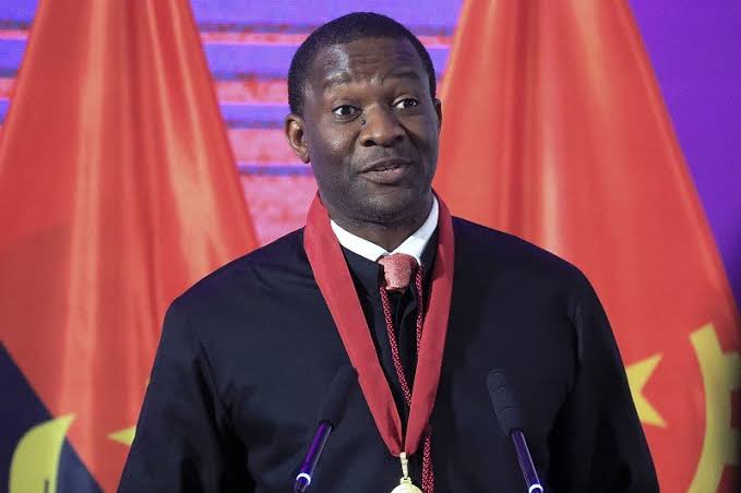 Breve apreciação sobre o parecer da OAA sobre a proposta de lei de cibersegurança e a da Lei Contra Informações Falsas na Internet