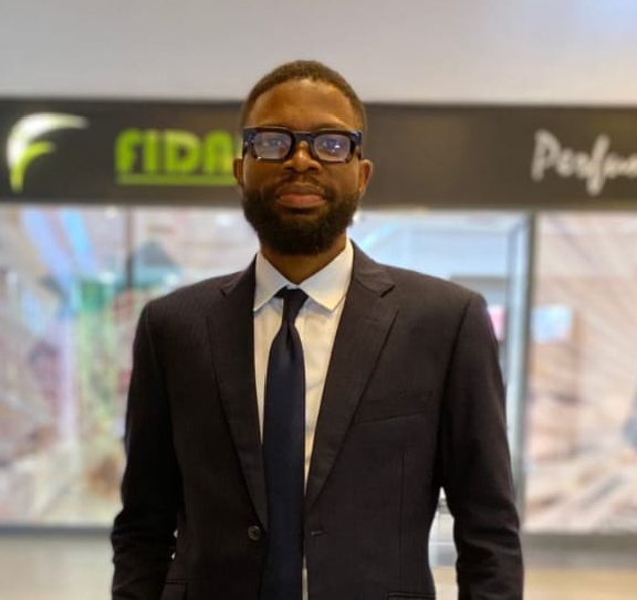 Político Nélson Kalenga critica ataques entre partidos da oposição