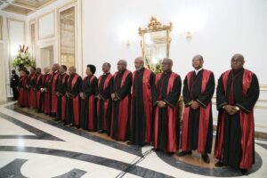 João Lourenço apela a novos magistrados tomarem medidas que desencorajam violência sexual e vandalização dos bens públicos