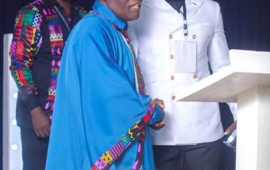 Família e 2/3 dos crentes querem Sadrak Lufuankenda como Representante Legal do Ministério Cafarnaum