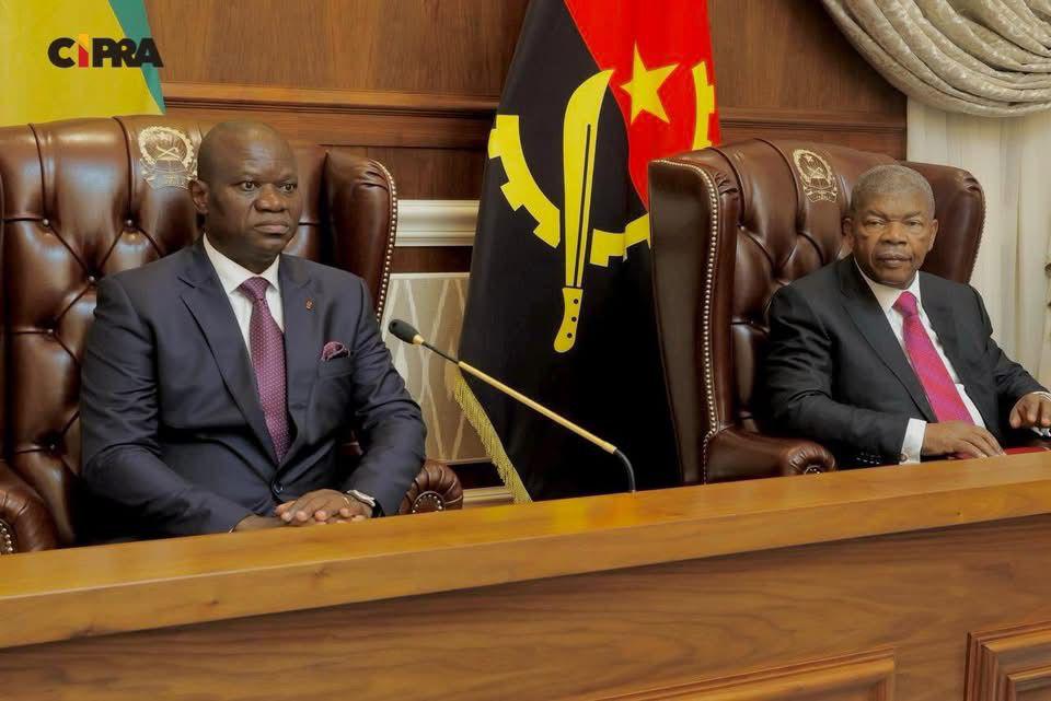 Chefes dos Estados de Angola e do Gabão defendem reforço da cooperação entre os países