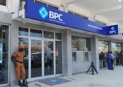 Famílias e empresas afectadas pelas cheias em Benguela já solicitam apoio financeiro junto do BPC