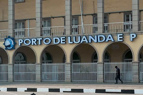 Porto de Luanda acelera modernização para consolidar liderança regional