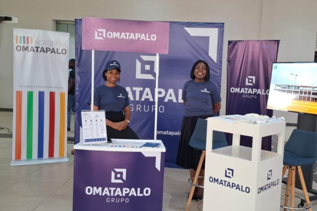 Grupo OMATAPALO reforça aposta no talento jovem angolano com presença na Feira de Emprego da Universidade Lusíada