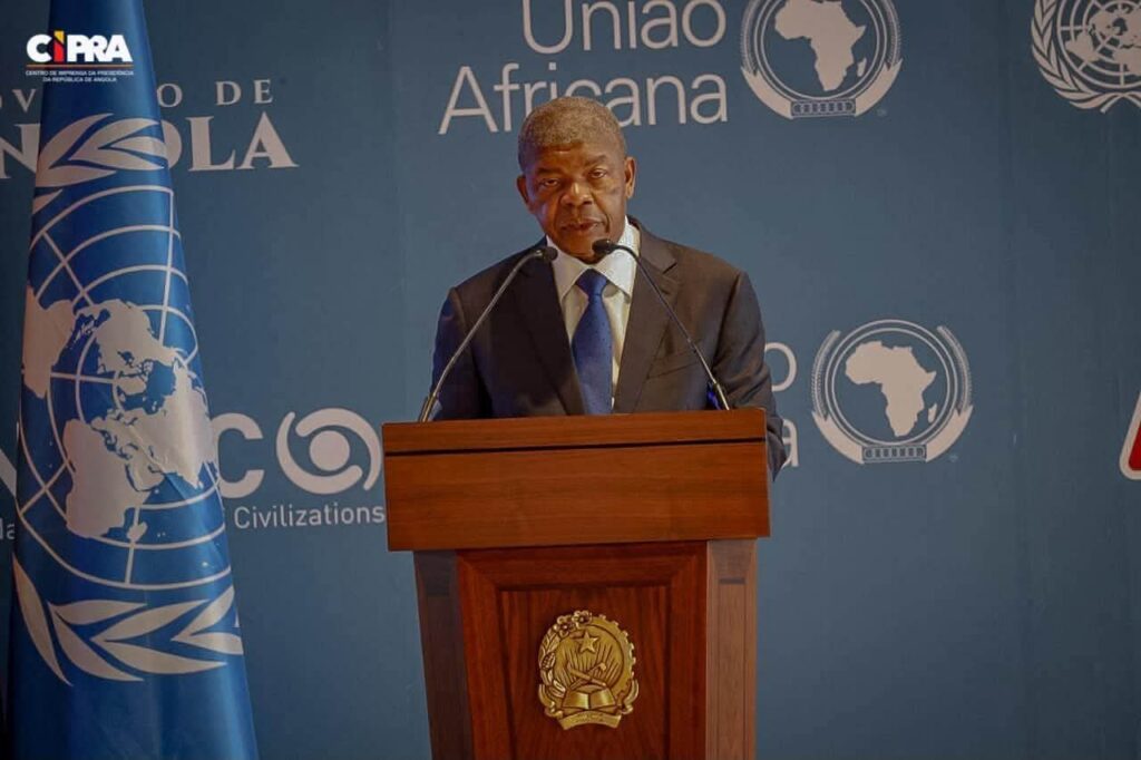 João Lourenço abre em Luanda Cimeira da Aliança das Civilizações da ONU e apela ao fim das guerras e ao respeito pelo Direito Internacional