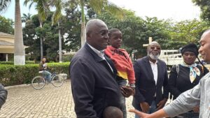 CIDADANIA encerra “Semanada da Cidadania” em Benguela e reúne 400 jovens. Caridade, debate sobre “Angola 2075” e formação partidária marcaram o momento