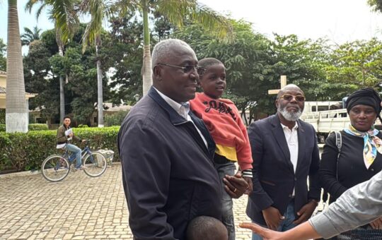 CIDADANIA encerra “Semanada da Cidadania” em Benguela e reúne 400 jovens. Caridade, debate sobre “Angola 2075” e formação partidária marcaram o momento