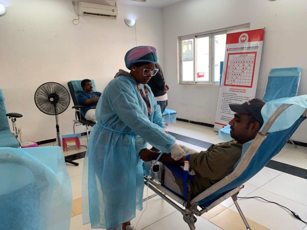 Comunidade Indiama em Angola mobiliza cerca de 100 dadores voluntários em campanha de doação de sangue
