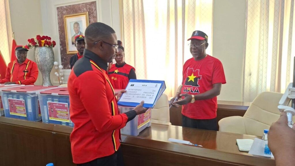 Política- Ernesto Muangala formaliza a sua Candidatura ao Cargo de 1° Secretário provincial do MPLA no Moxico