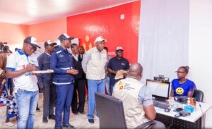 Governador do Moxico avalia funcionamento do BUAP no município do Ninda