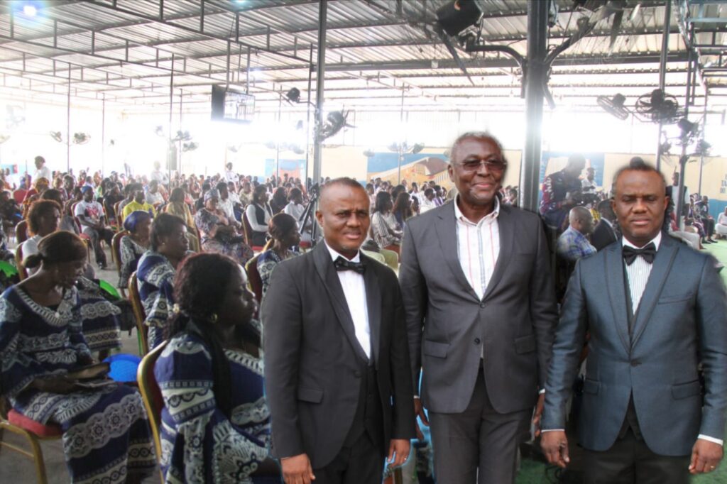 Júlio Bessa visita Igreja Glória divina onde defende “Nova Angola” com foco no Cidadão e chama todos aos BUAPs