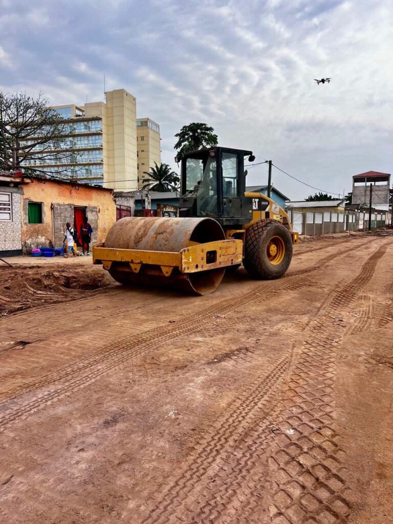CUANZA NORTE: Dondo avança com a preparação de 2,5 quilómetros de vias para asfaltagem